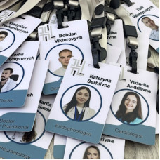 Бейджі на ланьярді для медичного персоналу Бейджі на ланьярді для медичного персоналу