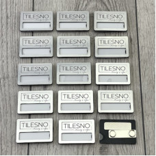 Бейджі для працівників спа-салону Бейджі для працівників спа-салону