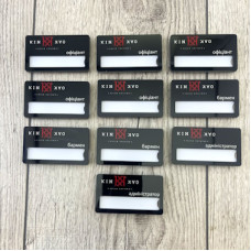 Бейджі з віконцем для змінного імені для працівників ресторану азіатської кухні Бейджі з віконцем для змінного імені для працівників ресторану азіатської кухні