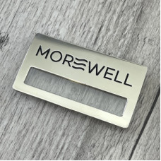 Бейдж металевий для працівників курортно-готельного комплексу Бейдж металевий для працівників курортно-готельного комплексу