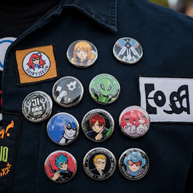 Значки із персонажами (2) Значки із персонажами (2)